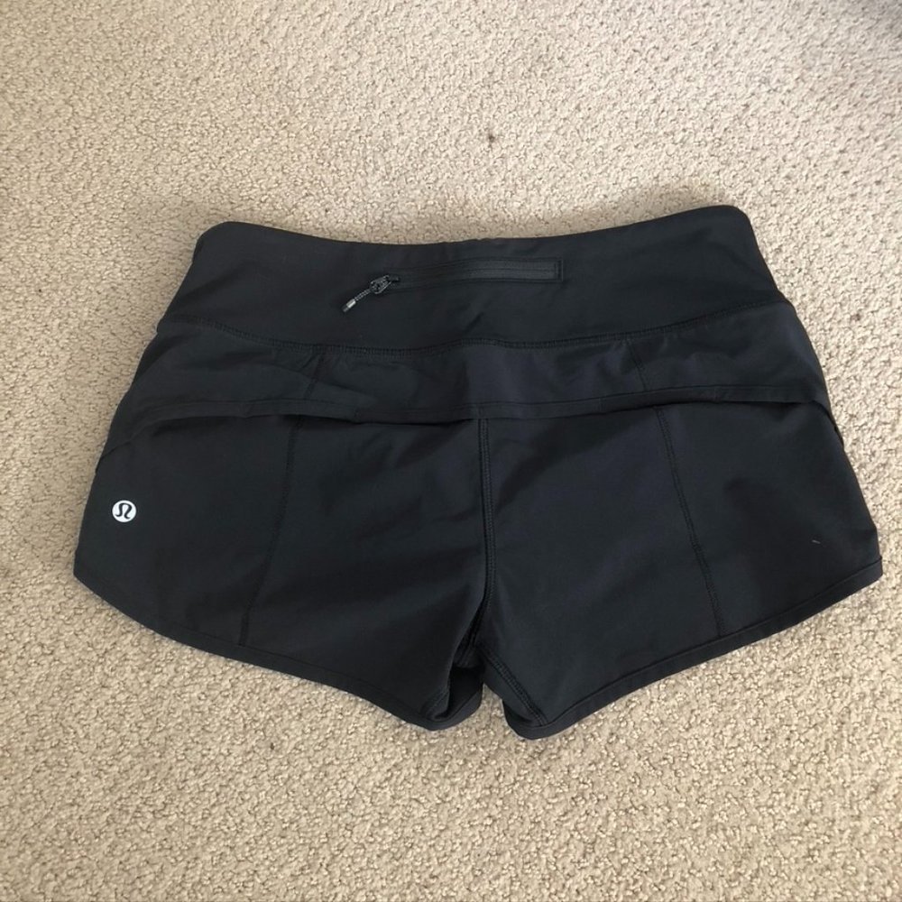 Lululemon Speed Short 2.5